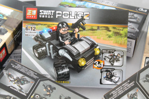 Набор 8 мини-конструкторов Swat Police ZB5526