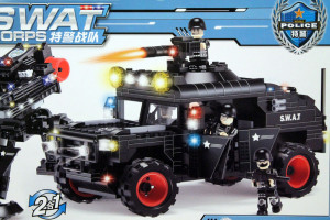 Конструктор Swat Corps Полиция «Хаммер-внедорожник и робот-защитник»