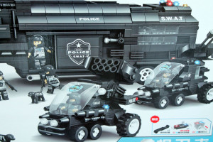 Конструктор Swat Corp Полиция «Грузовик спецназа и турбомобили»