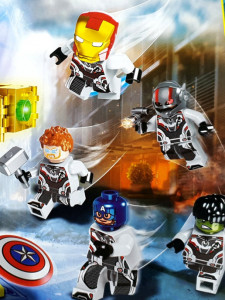 Конструктор Супер Герои - Перчатка Таноса бесконечности и 8 героев