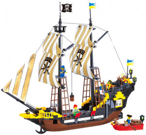 Конструктор Pirates «Пиратский корабль Золотой парус», 590 деталей Enlighten