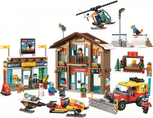 Конструктор Сити Cities «Горнолыжный курорт» 868 деталей, 11 фигурок