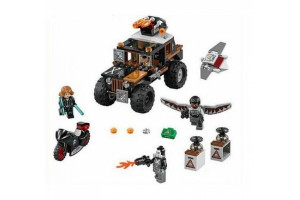 Конструктор Super Heroes «Опасное ограбление Кроссбоунса»