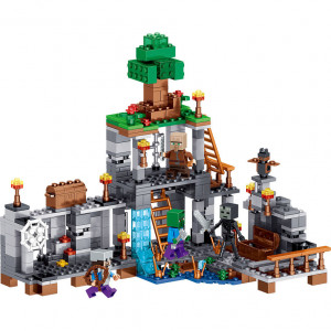 Набор 4 конструктора Майнкрафт «Сокровищница скелета»: 4 героя PRCK 63033