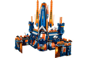 Конструктор Nexo Knights Нексо Найтс «Королевский замок Найтон»