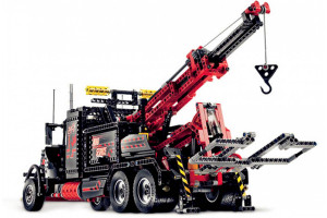 Конструктор Techniсs «Буксировщик-тягач»