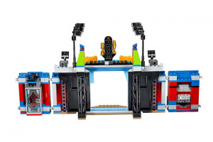 Конструктор Super Heroes «Тор против Халка: Бой на арене»